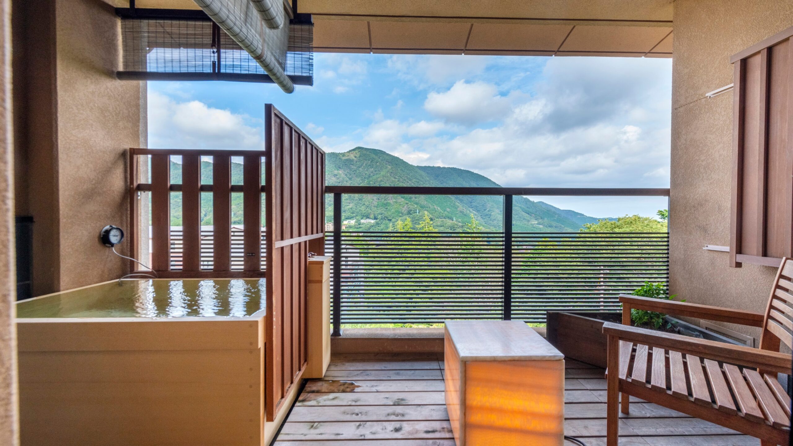 箱根でひとり泊できる温泉宿10選